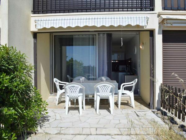 A la foto es mostra l'objecte Appt T2 cabine 4 pers, terrasse, parking, piscine - Saint Pierre la Mer - FR-1-229D-62 situat a la ciutat de Fleury.