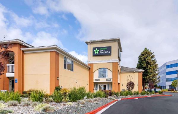 På billedet ses objektet Extended Stay America Suites - San Francisco - San Mateo - SFO beliggende i byen Foster City.