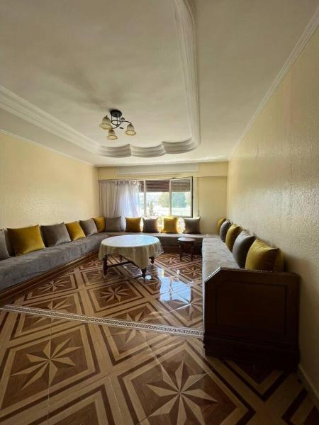A la foto es mostra l'objecte Lovely 3 Bedroom Vacation Home With Patio situat a la ciutat de Tànger.