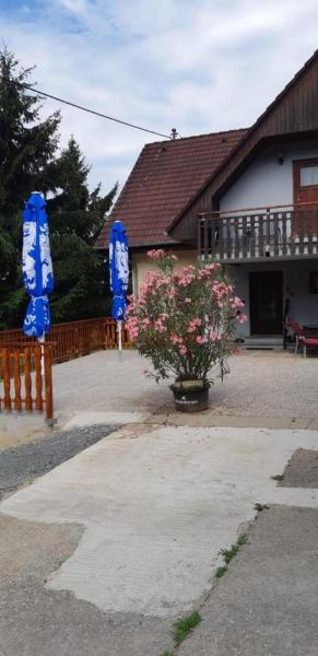 Na fotografii je vidět objekt Ferienwohnung 2 Jöbstl nacházející se ve městě Preding.