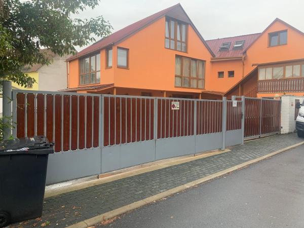 3 Apartments in 1 location, Прага