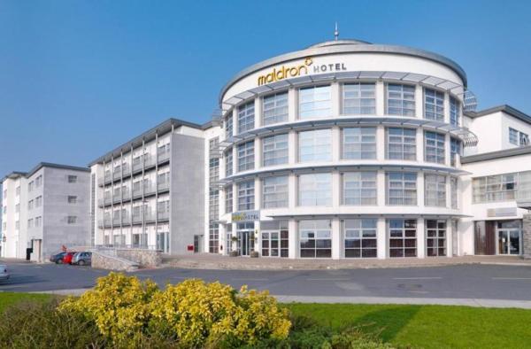 På billedet ses objektet Maldron Hotel & Leisure Centre Limerick beliggende i byen Ballysheedy.