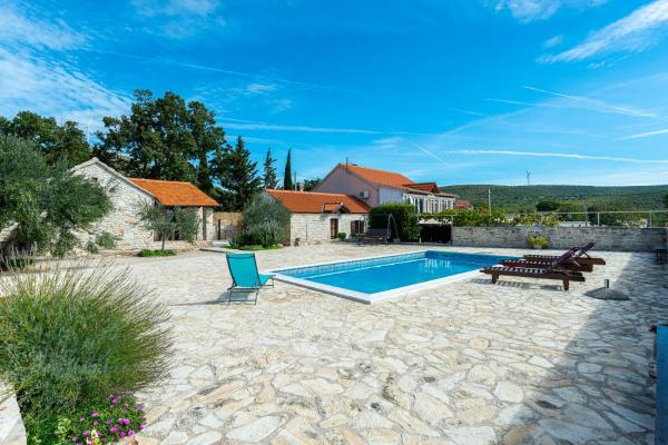 Auf dem Foto ist das Objekt Dalmatian country house Irena in der Stadt Medviđa zu sehen.
