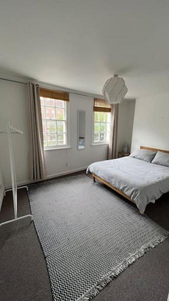 1 bed flat in the heart of London, London