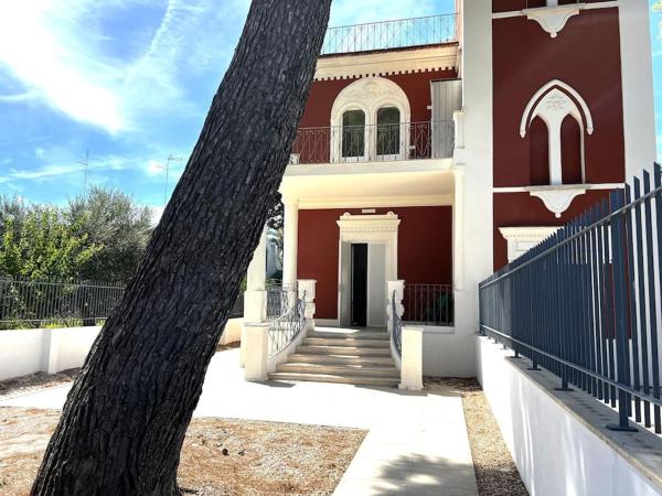 A la foto es mostra l'objecte Liberty Villa situat a la ciutat de Bari.