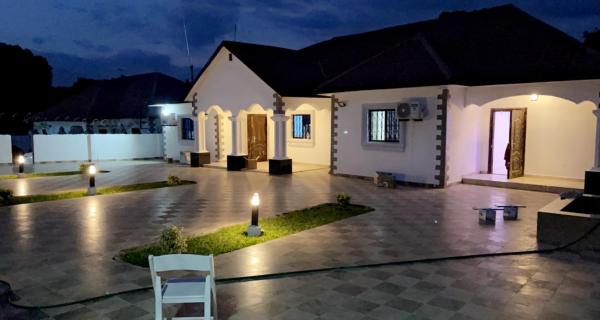 Holiday home, Lamin