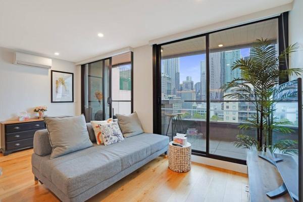 A la foto es mostra l'objecte Bright 2B apt next to Flagstaff Garden freeparking#FG10 situat a la ciutat de Melbourne.