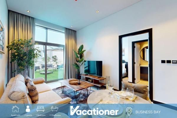Vacationer Holiday Homes I Spacious 1 Bedroom I Large Private Balcony Burj Khalifa View L Business Bay - 杜拜