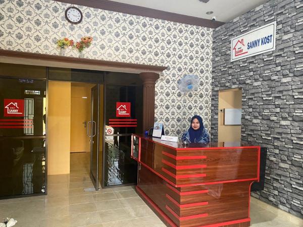 A la foto es mostra l'objecte RedDoorz @ Jalan Padat Karya Prabumulih situat a la ciutat de Alai.