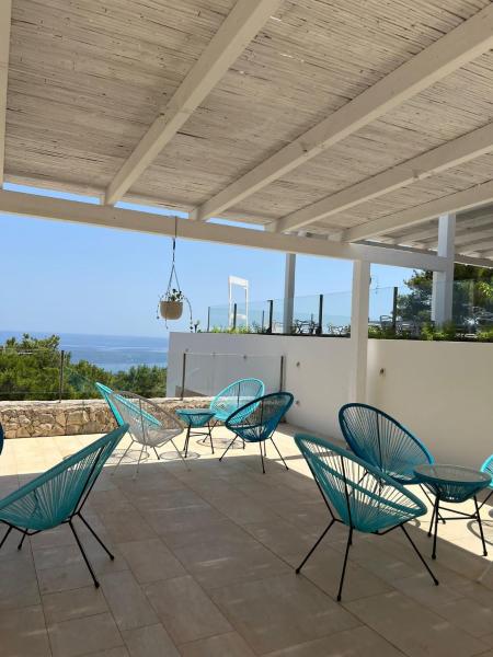 På bildet vises objektet Camping La Scogliera som ligger i byen Santa Cesarea Terme.