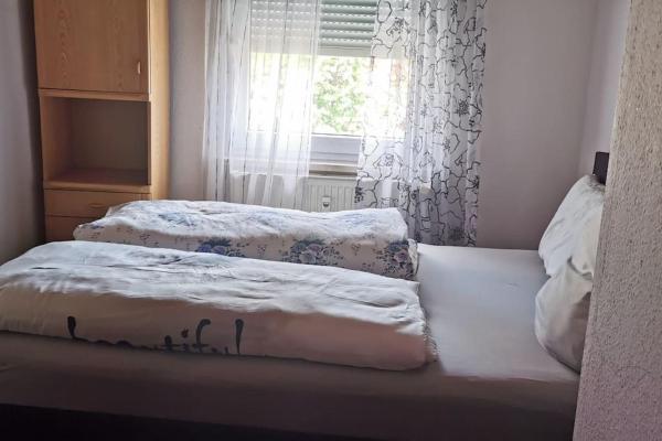 Na zdjęciu widoczny jest obiekt Maison Room położony w mieście Söllingen.