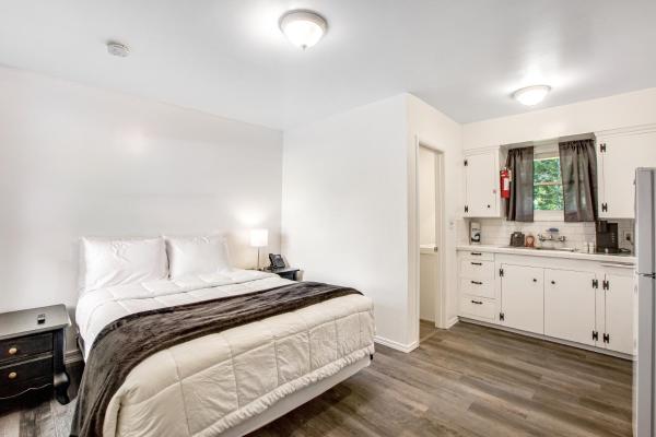 A la foto es mostra l'objecte Cute as a Clam Cottage Room 5 situat a la ciutat de South Bend.