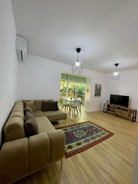 Elma's Apartament Center of Tirana, Tirana