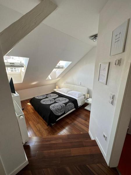 Na zdjęciu widoczny jest obiekt Jacuzzi Apartment - Center Zagreb położony w mieście Zagrzeb.