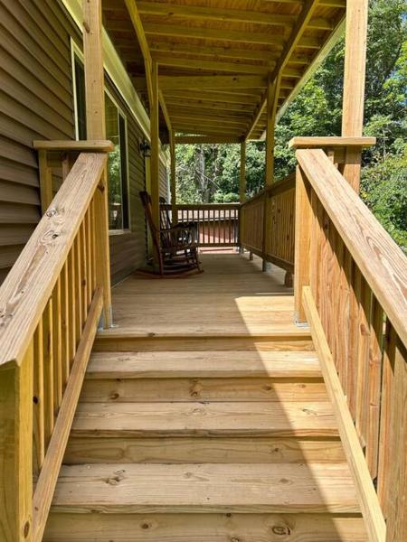 Na zdjęciu widoczny jest obiekt Tranquil Litchfield Retreat położony w mieście Morris.