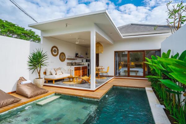 På billedet ses objektet Villa Karina - Sumptuous 1BR Private Luxury Villa Walking Distance to Nyanyi Beach beliggende i byen Tabanan.