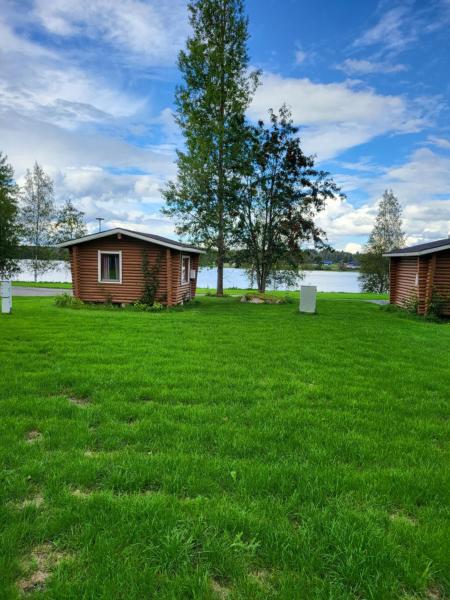 A la foto es mostra l'objecte Pahkalanniemi Camping situat a la ciutat de Karvia.