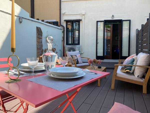 照片显示了位于Murano市的Central Apartment Ca' dei Ferro - MURANO Venice物件。
