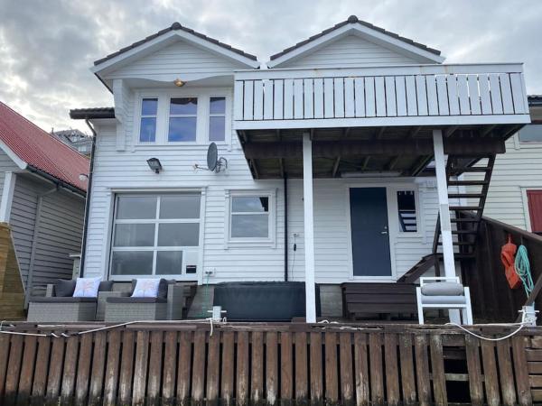 Flott Rorbu På Idylliske Langevåg/bømlo - Nordsee