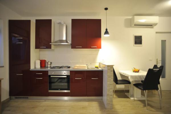 Op de foto is het object Apartman SILVANO te zien, gelegen in de stad Rovinj.