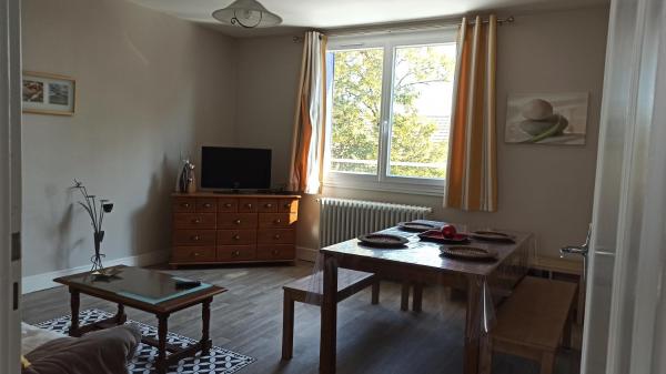 På billedet ses objektet Le Mokka beliggende i byen Bourges.