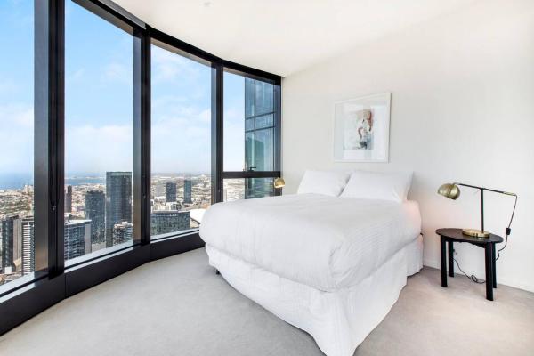 A la foto es mostra l'objecte 'Sky-High 65' Southbank Comfort with Sweeping Views situat a la ciutat de Melbourne.