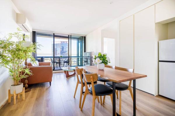 A la foto es mostra l'objecte Waterfront 2BR Docklands apt w Balcony&FreeParking#8316 situat a la ciutat de Melbourne.