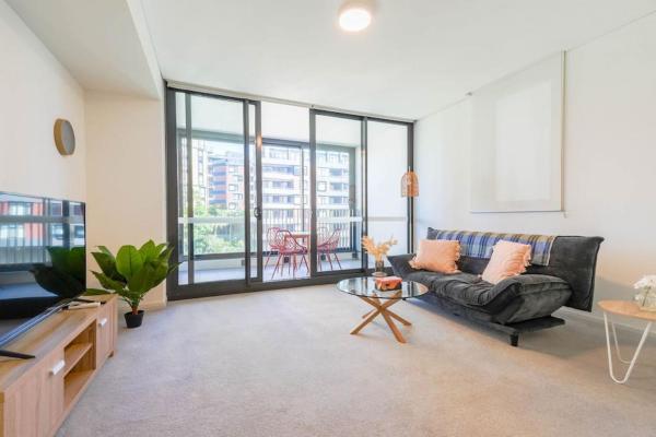 Adorable One Bedroom APT in heart of WWP, Sydney
