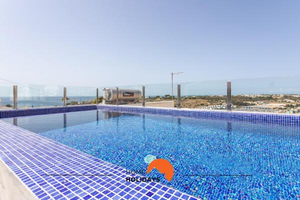 #078 Prestige Villa by Home Holidays, Albufeira