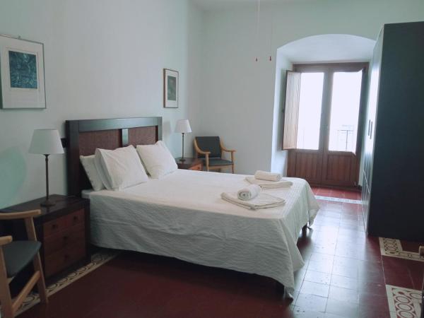 En la foto se muestra el objeto Apto La Almena 2 junto a Plaza Mayor,2 habitaciones,parking gratuito ubicado en la ciudad de Cáceres.
