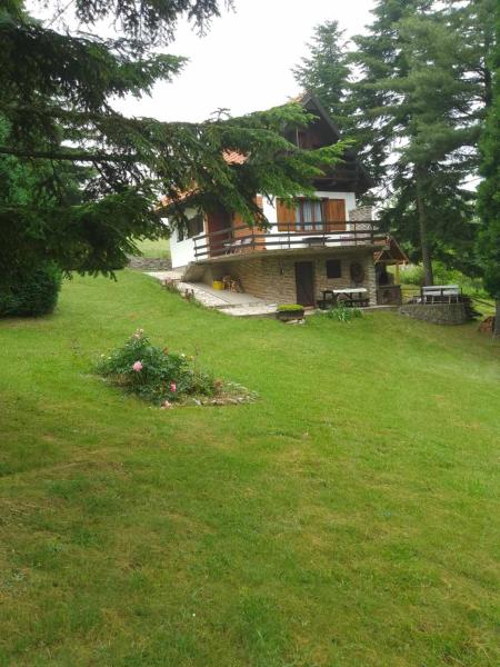 A la foto es mostra l'objecte Apartmani Planinska kuća, Jagodnja situat a la ciutat de Crnča.