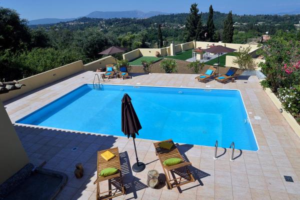 A la foto es mostra l'objecte Melitta Villa situat a la ciutat de Agios Ioannis.