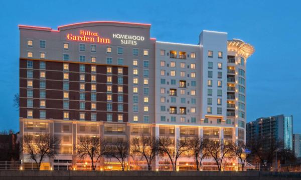 På billedet ses objektet Hilton Garden Inn Atlanta Midtown beliggende i byen Atlanta.
