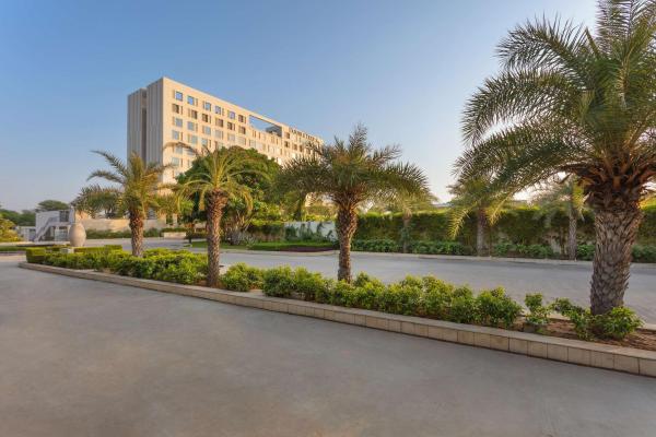 Фотография 3: DoubleTree By Hilton Jaipur Amer