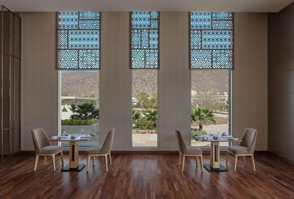 Фотография 5: DoubleTree By Hilton Jaipur Amer