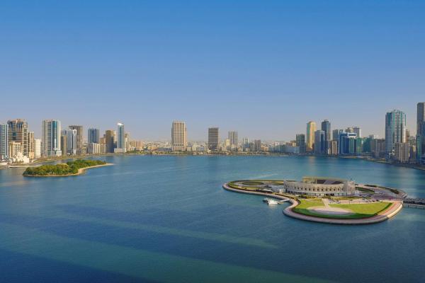 Kuva 8: DoubleTree by Hilton Sharjah Waterfront Hotel And Residences