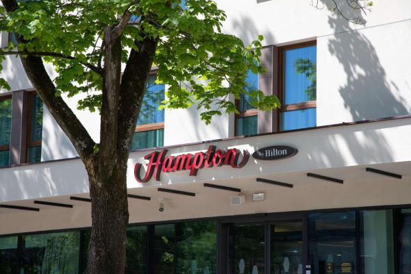 A la foto es mostra l'objecte Hampton By Hilton Bialystok situat a la ciutat de Białystok.