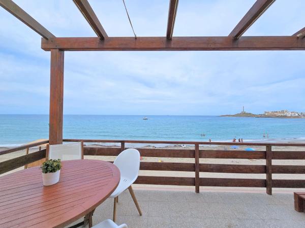 照片显示了位于Cabo de Palos市的El balcón de Cabo de Palos物件。