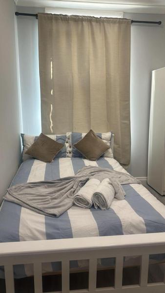 Photo 8 : Studio-Sleeps 2-Pets Ok-Action Park & Stn Close