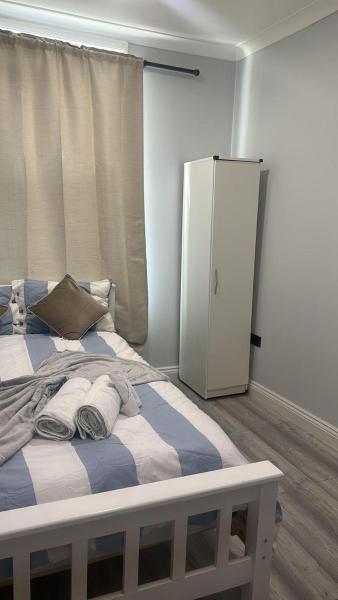 Photo 3 : Studio-Sleeps 2-Pets Ok-Action Park & Stn Close