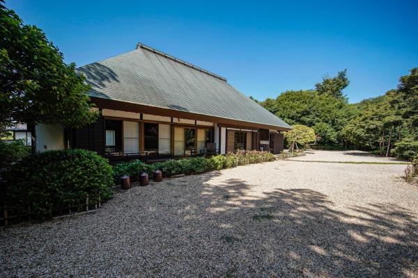 På billedet ses objektet 甘糟屋敷 Amakasu Yashiki KAMAKURA beliggende i byen Yamanouchi.
