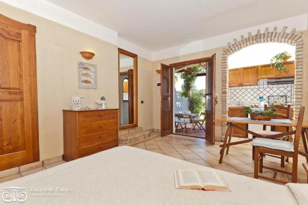Στη φωτογραφία φαίνεται το αντικείμενο Residence Baia delle Palme Unit 1-Studio που βρίσκεται στην πόλη Foxiʼe Sali.