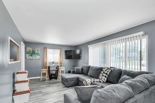 A la foto es mostra l'objecte Cozy Retreat in Cincinnati home situat a la ciutat de Cincinnati.