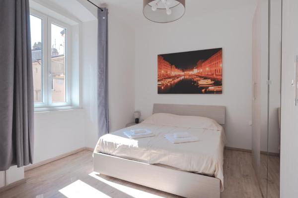 Auf dem Foto ist das Objekt [Free WiFi & Netflix] Roiano Elegant Apartment in der Stadt Triest zu sehen.
