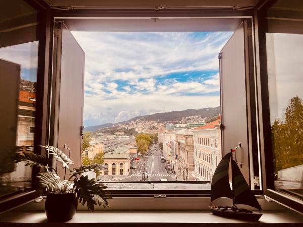 A la foto es mostra l'objecte CELLINI HOME situat a la ciutat de Trieste.