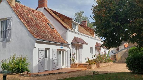 På billedet ses objektet Cottage de 13 personnes proche du Mans beliggende i byen Surfonds.