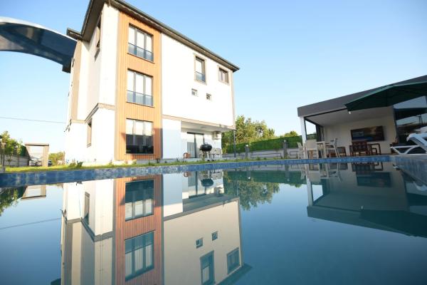 På billedet ses objektet Konakönü center 1 beliggende i byen Trabzon.