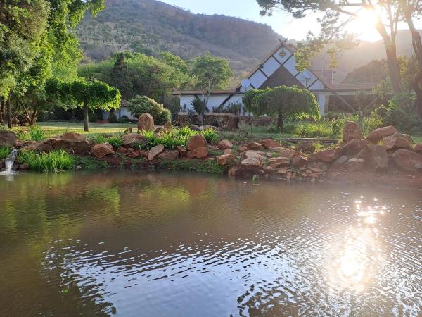 Nella foto è visibile l'oggetto Marlothi Chalets situato nella città di Waterval Boven.