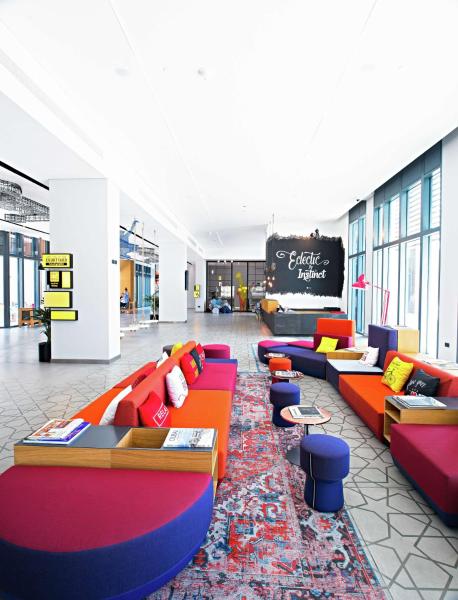 Hampton by Hilton Dubai Al Seef photo 5