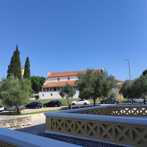 Auf dem Foto ist das Objekt Casa Santa Maria - Tomar in der Stadt Tomar zu sehen.